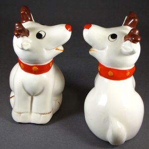 Vintage Christmas Smiling Happy Reindeer Salt & Pepper Shakers CUTE! Taiwan